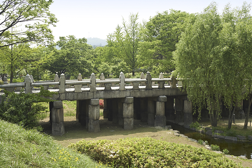 Jangchungdan Park