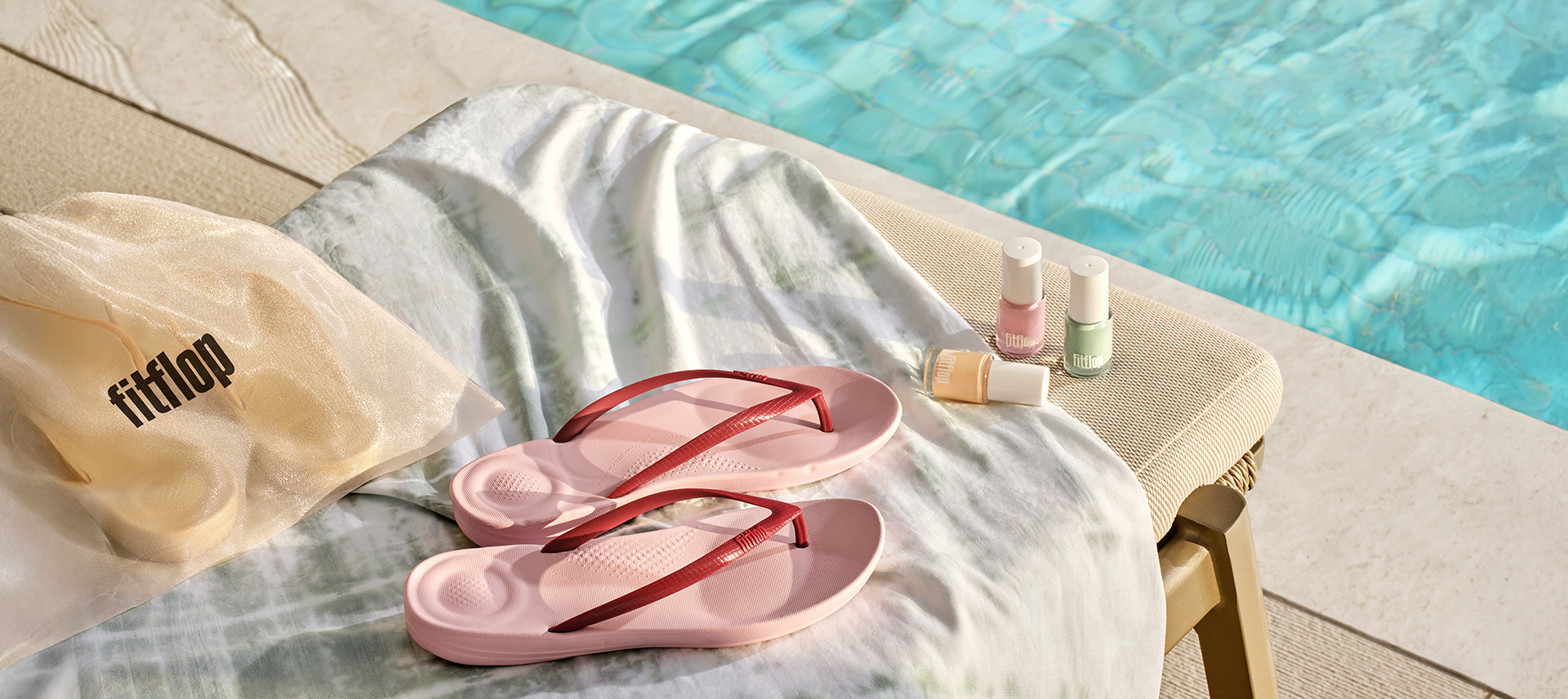 The Summer Float with fitflop